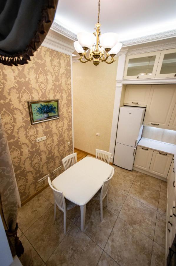 Kyiv Classic Apartment Exterior foto